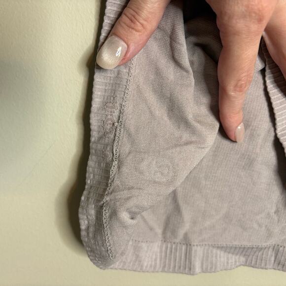 Lululemon Gray Purple Ribbed Tank Top Size 10 - Picture 4 of 5